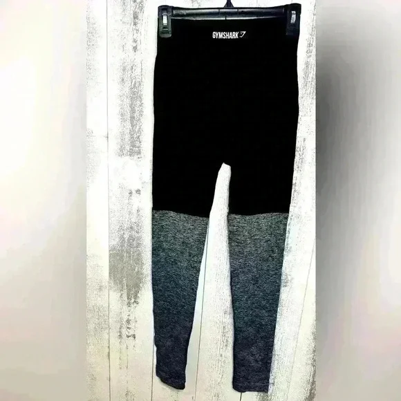 Gymshark Women's Seamless Two Tone Leggings - Picture 2 of 7